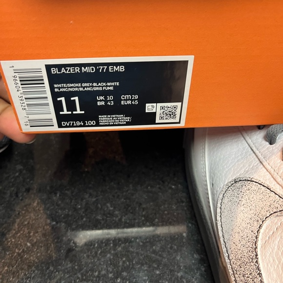 Sz 11 NIKE BLAZER MID '77 SE 50 YEARS OF HIP HOP CASUAL SHOES - Picture 10 of 11